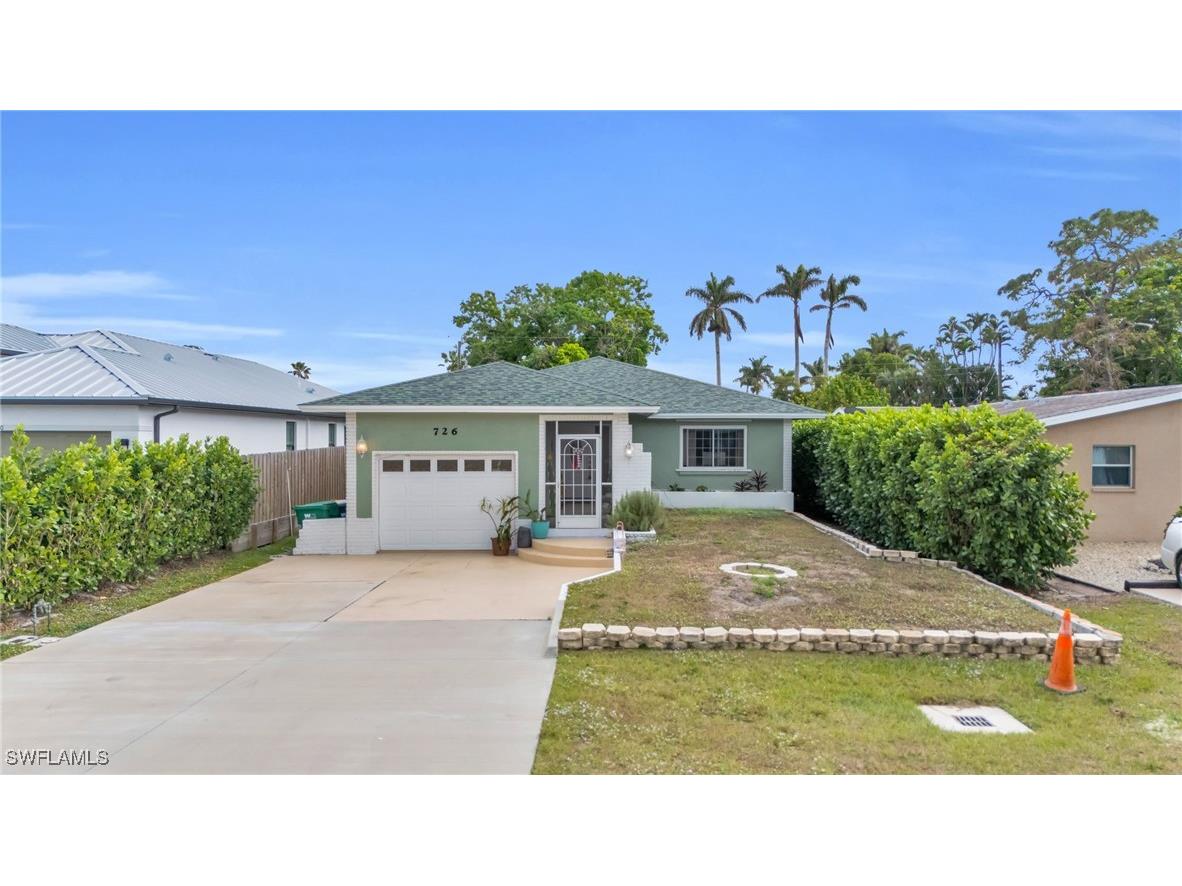 726 109th Avenue N Naples FL 34108 225079062 image1