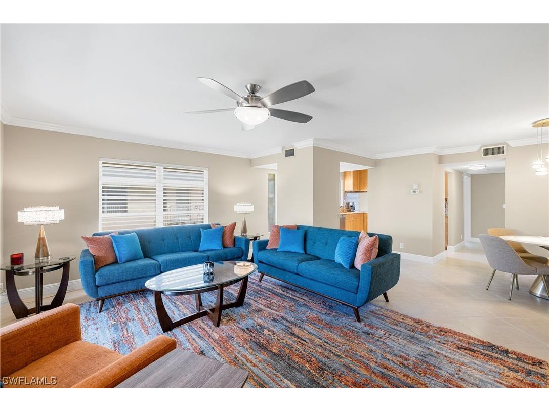 726 Broad Avenue S Naples FL 34102 224010527 image1