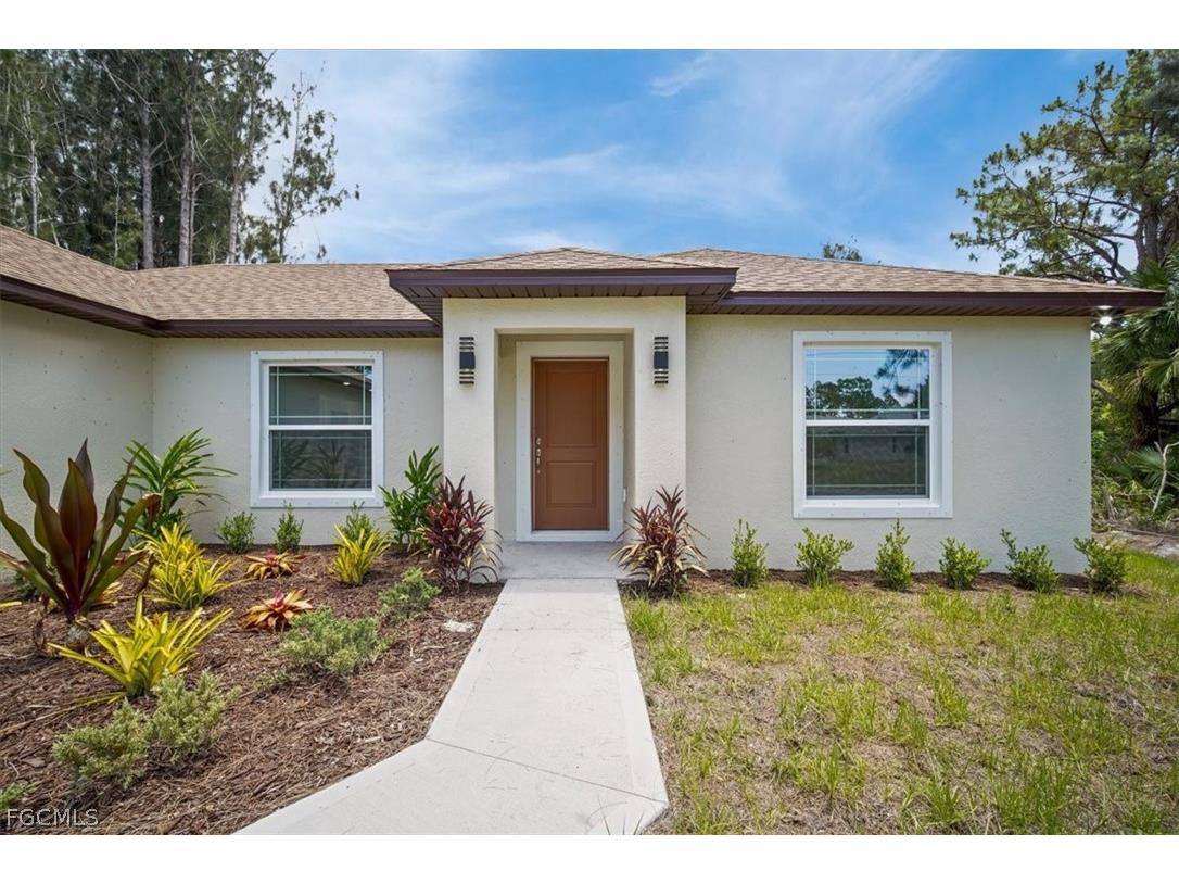 726 Camilla Street E Lehigh Acres FL 33974 2026011271 image2