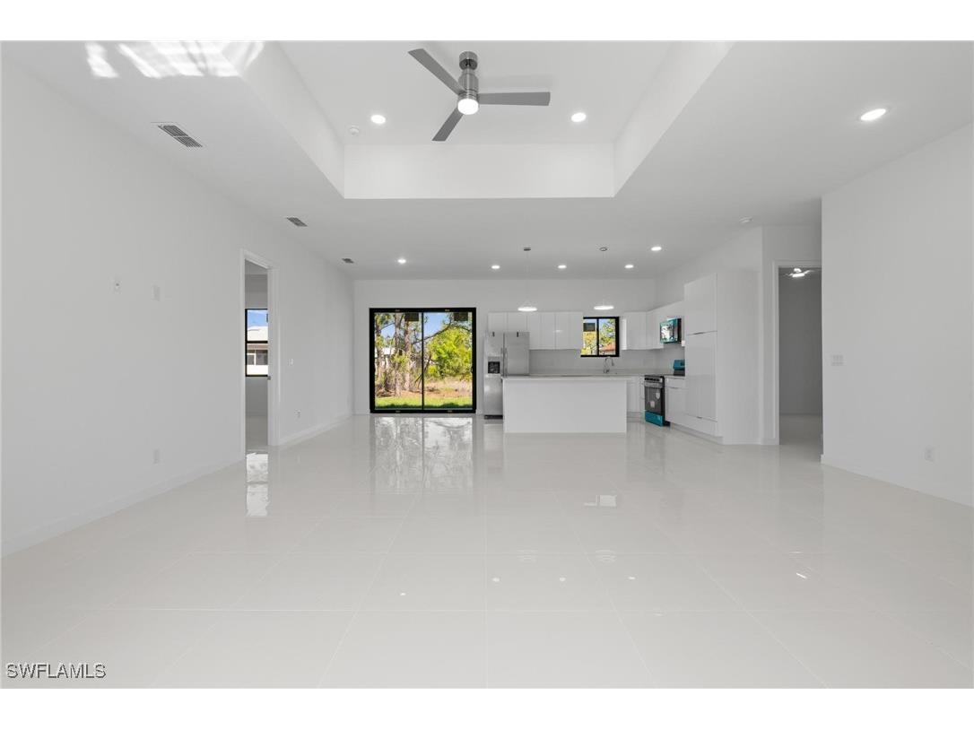 726 Cardinal Street E Lehigh Acres FL 33974 225062386 image3