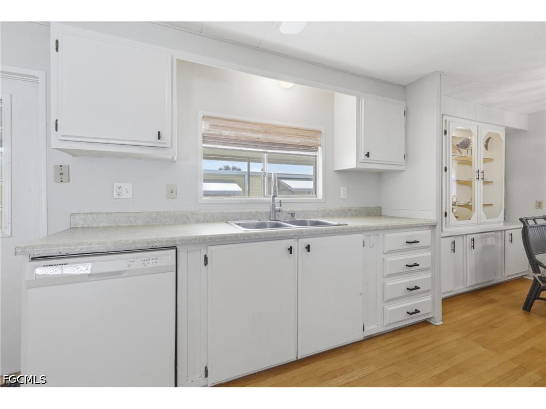 726 Knotty Pine Circle North Fort Myers FL 33917 2026014616 image11