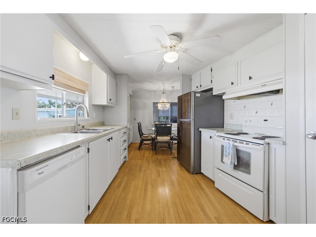 726 Knotty Pine Circle North Fort Myers FL 33917 2026014616 image15