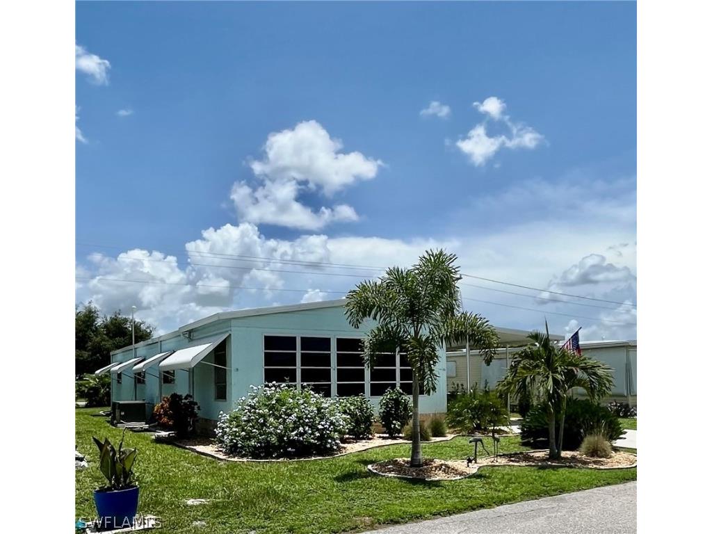726 Knotty Pine Circle North Fort Myers FL 33917 224043287 image1