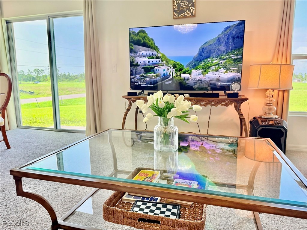 726 NW Douglas Circle Cape Coral FL 33993 2026005031 image1