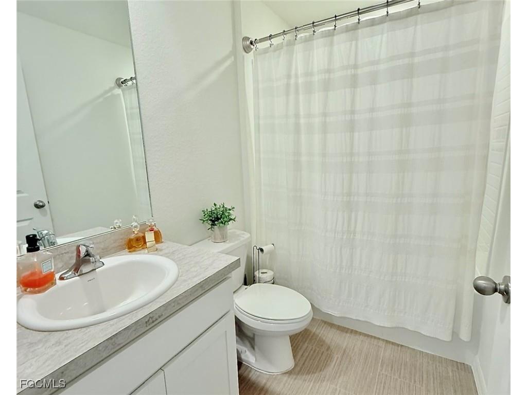 726 NW Douglas Circle Cape Coral FL 33993 2026005031 image13