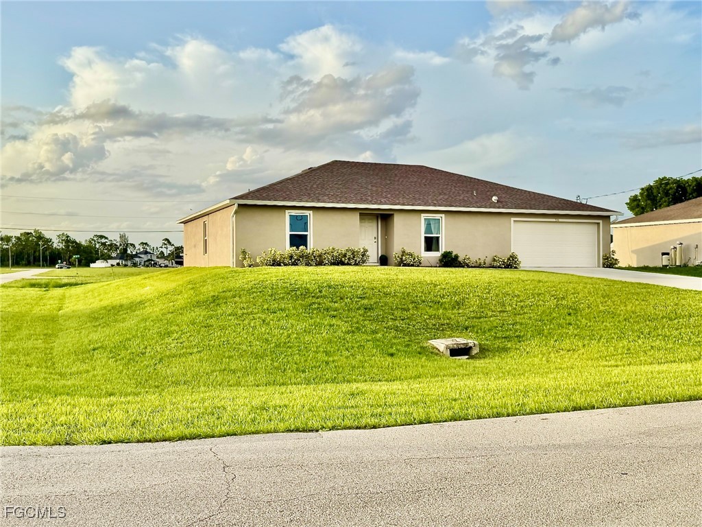 726 NW Douglas Circle Cape Coral FL 33993 2026005031 image15