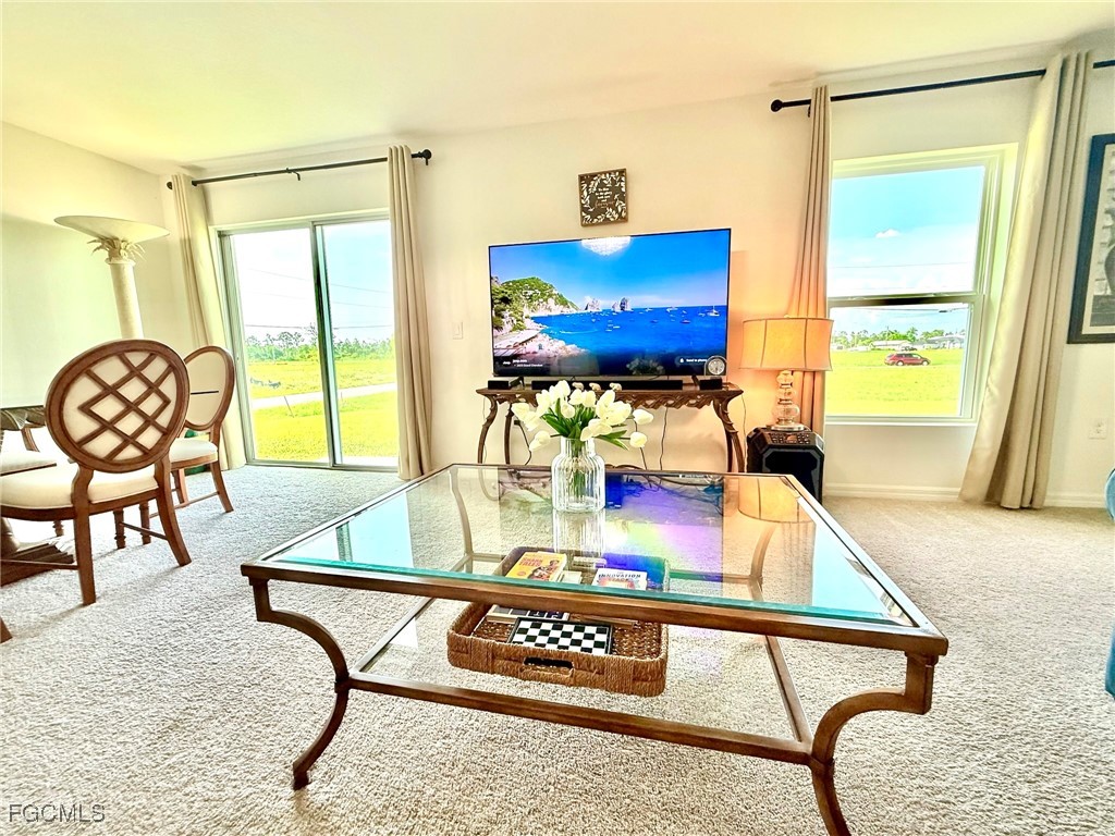 726 NW Douglas Circle Cape Coral FL 33993 2026005031 image2