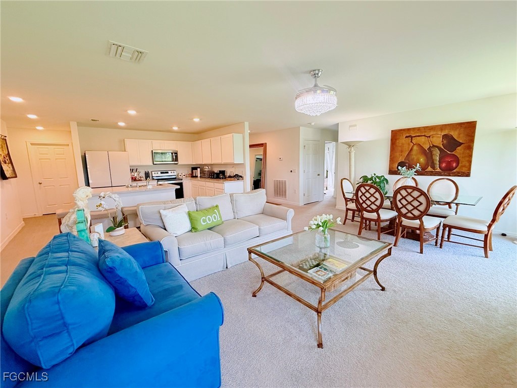 726 NW Douglas Circle Cape Coral FL 33993 2026005031 image5