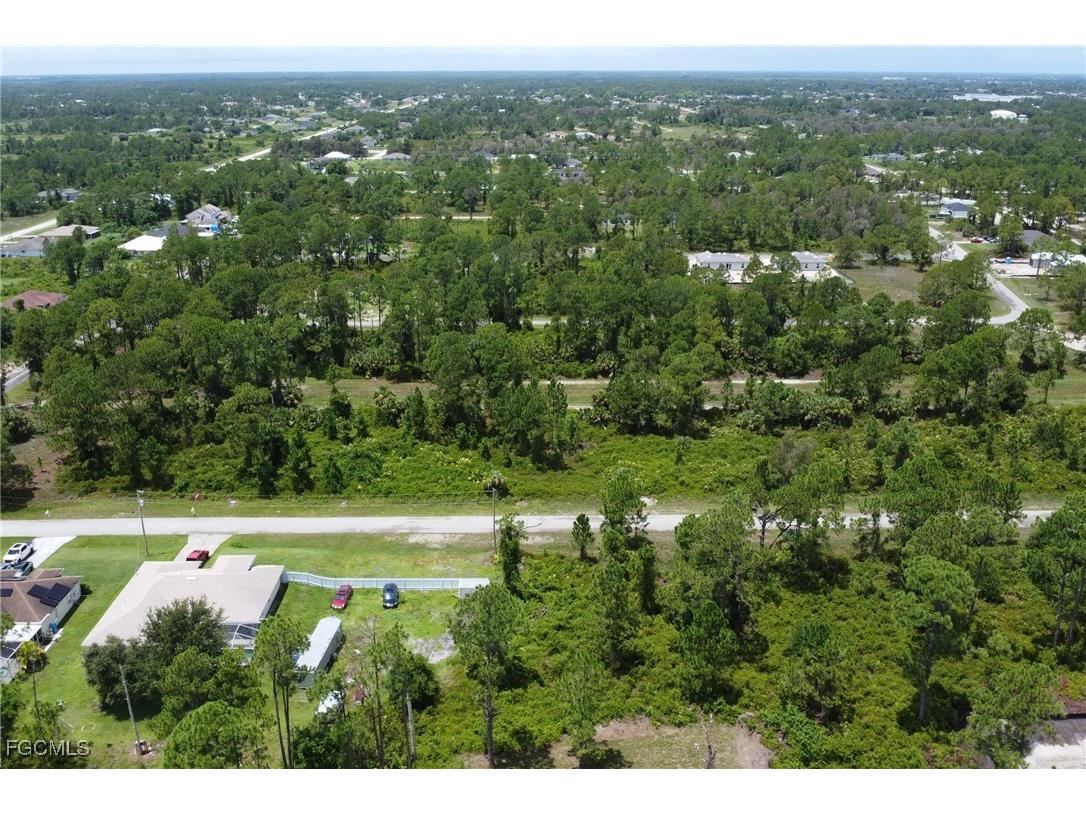 726 Pinecastle Drive Lehigh Acres FL 33974 2025005656 image2