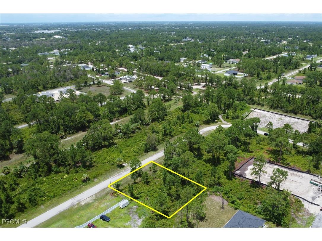 726 Pinecastle Drive Lehigh Acres FL 33974 2025005656 image3