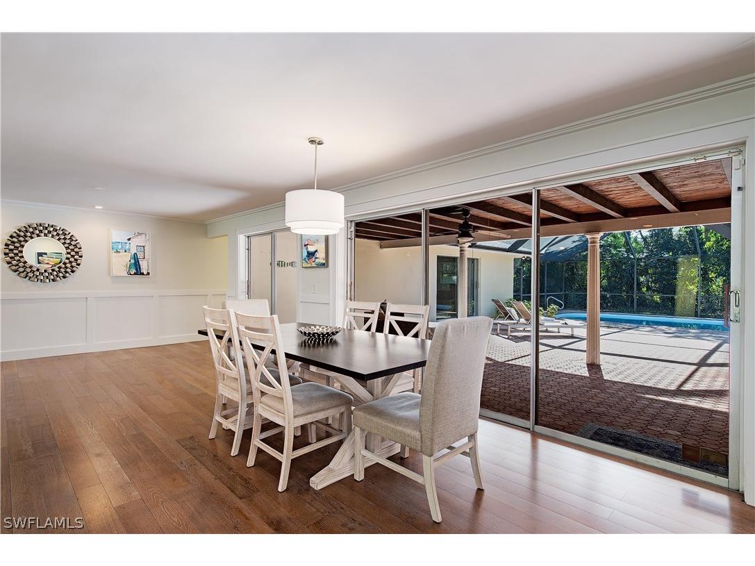 726 Riviera Drive Naples FL 34103 222088104 image1