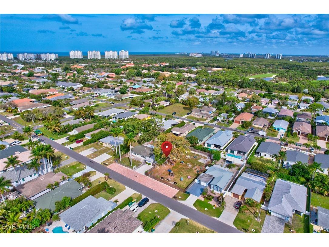 727 & 731 108th Avenue N Naples FL 34108 225072882 image4