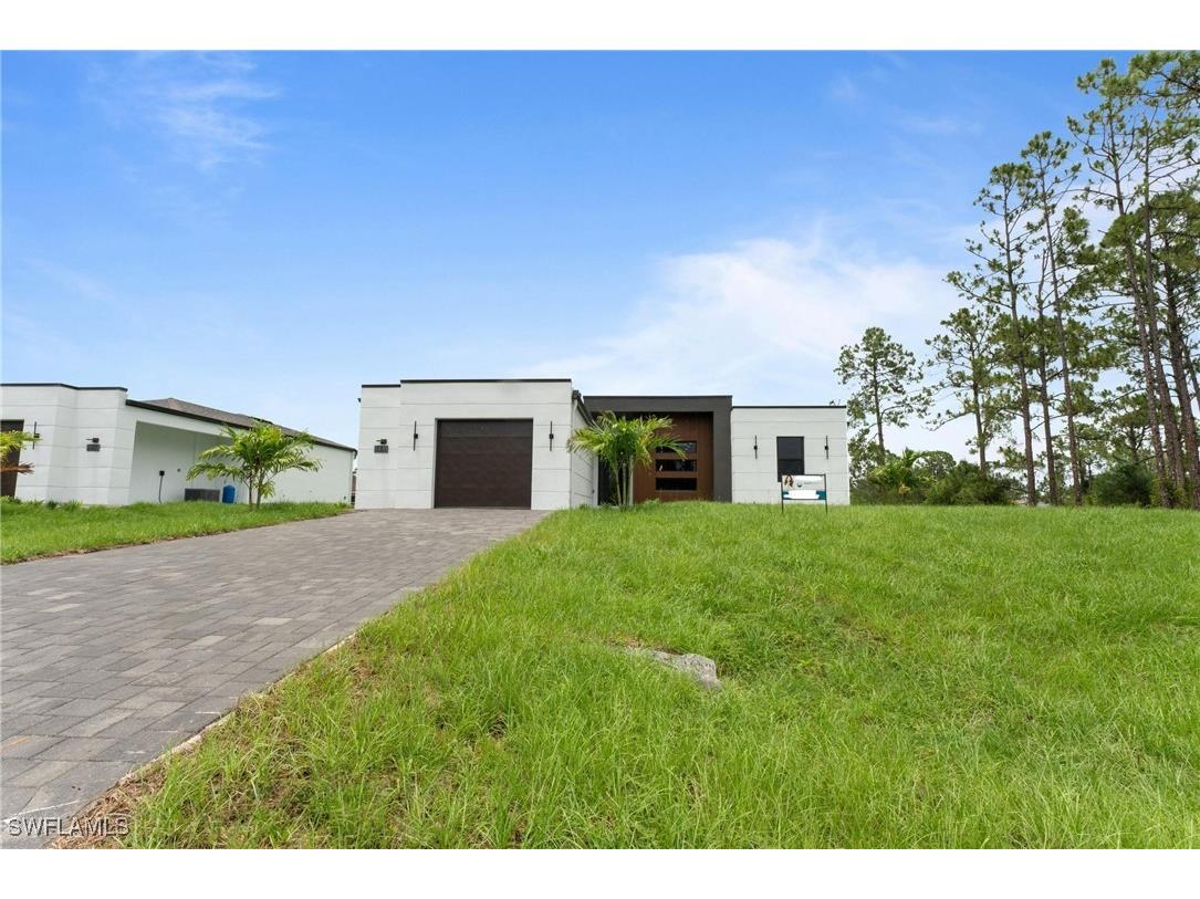 727 Colyer Street E Lehigh Acres FL 33974 225035493 image1