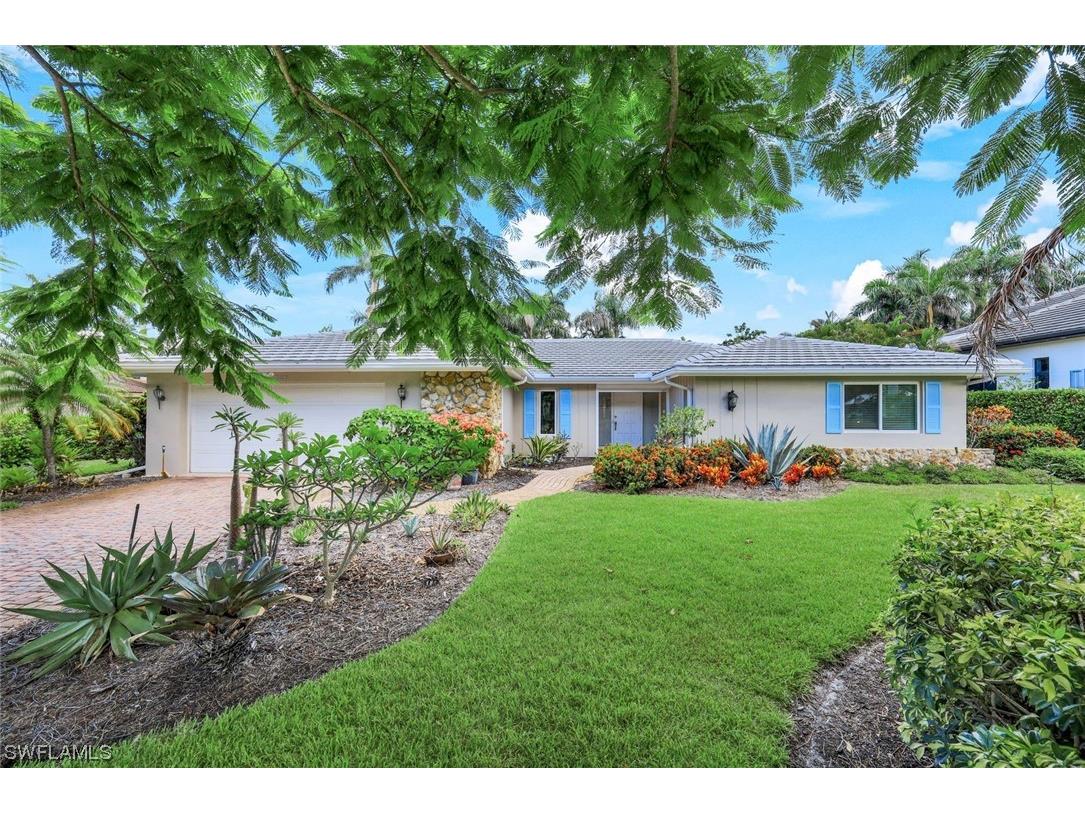 727 Park Shore Drive Naples FL 34103 223055906 image1