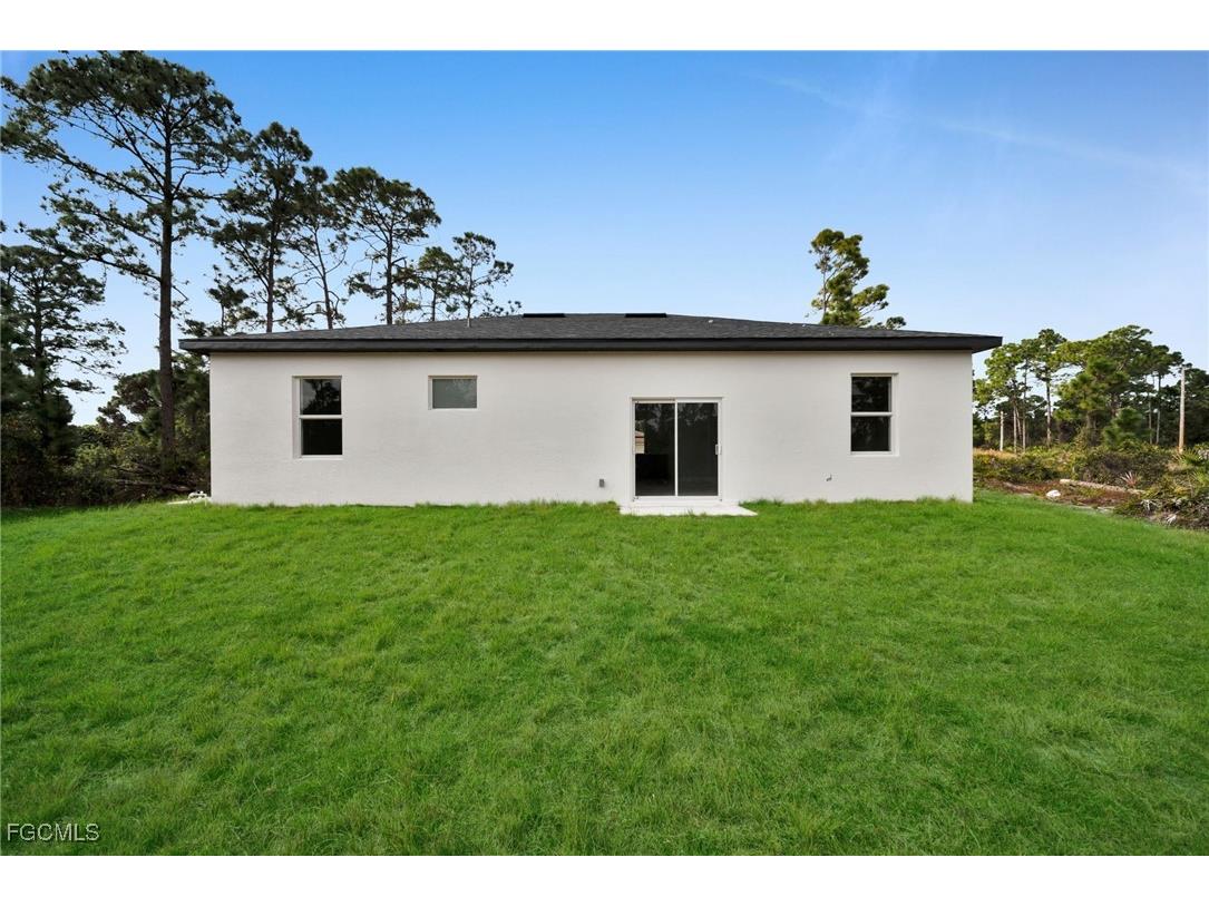 727 Santa Lucia Avenue S Lehigh Acres FL 33974 2026002433 image34