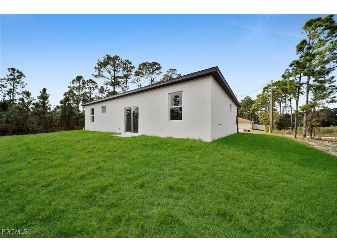 727 Santa Lucia Avenue S Lehigh Acres FL 33974 2026002433 image35