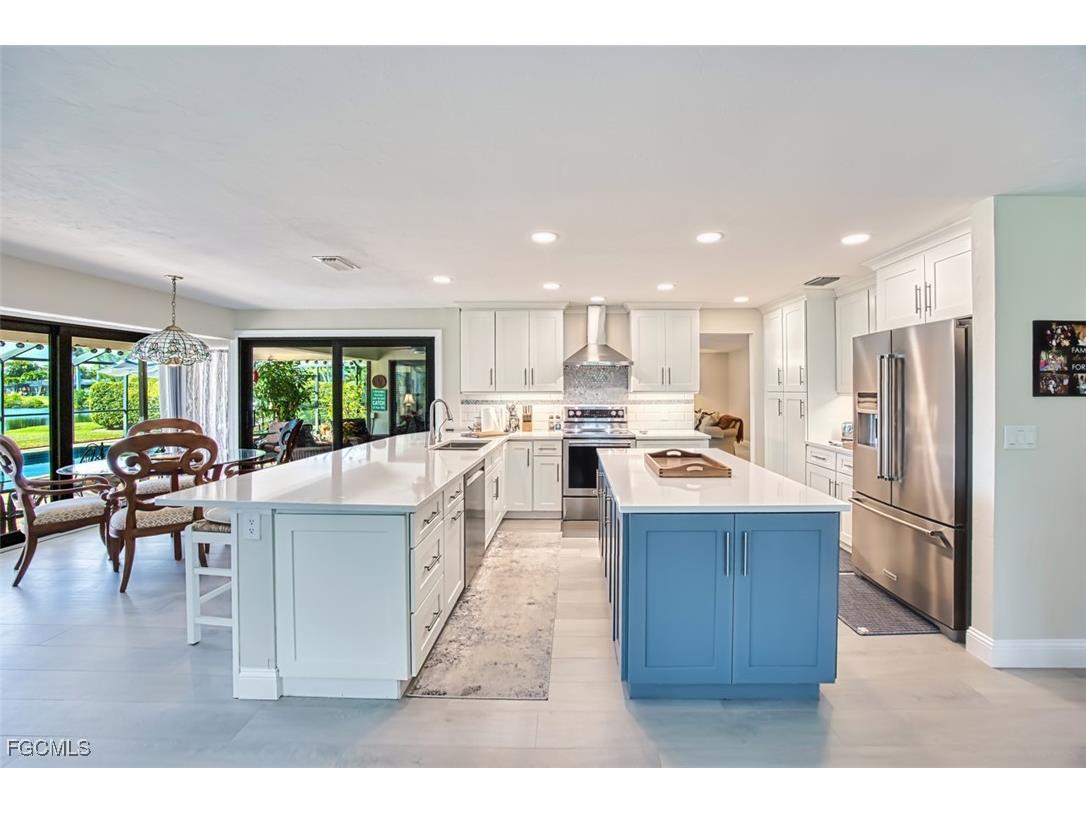 7275 Lake Drive Fort Myers FL 33908 2025024242 image10