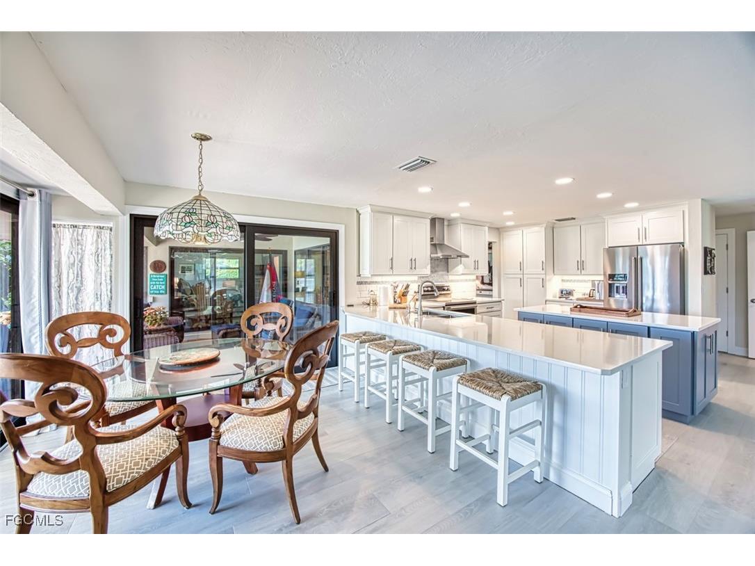 7275 Lake Drive Fort Myers FL 33908 2025024242 image12