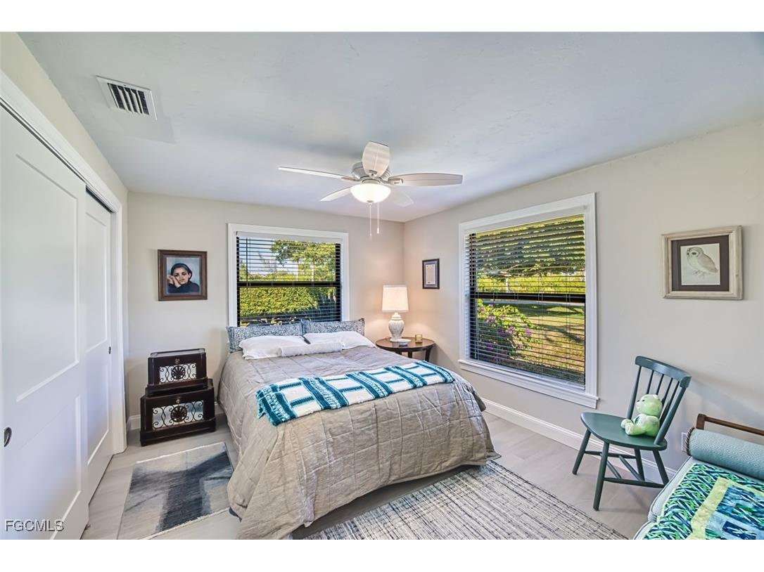 7275 Lake Drive Fort Myers FL 33908 2025024242 image32