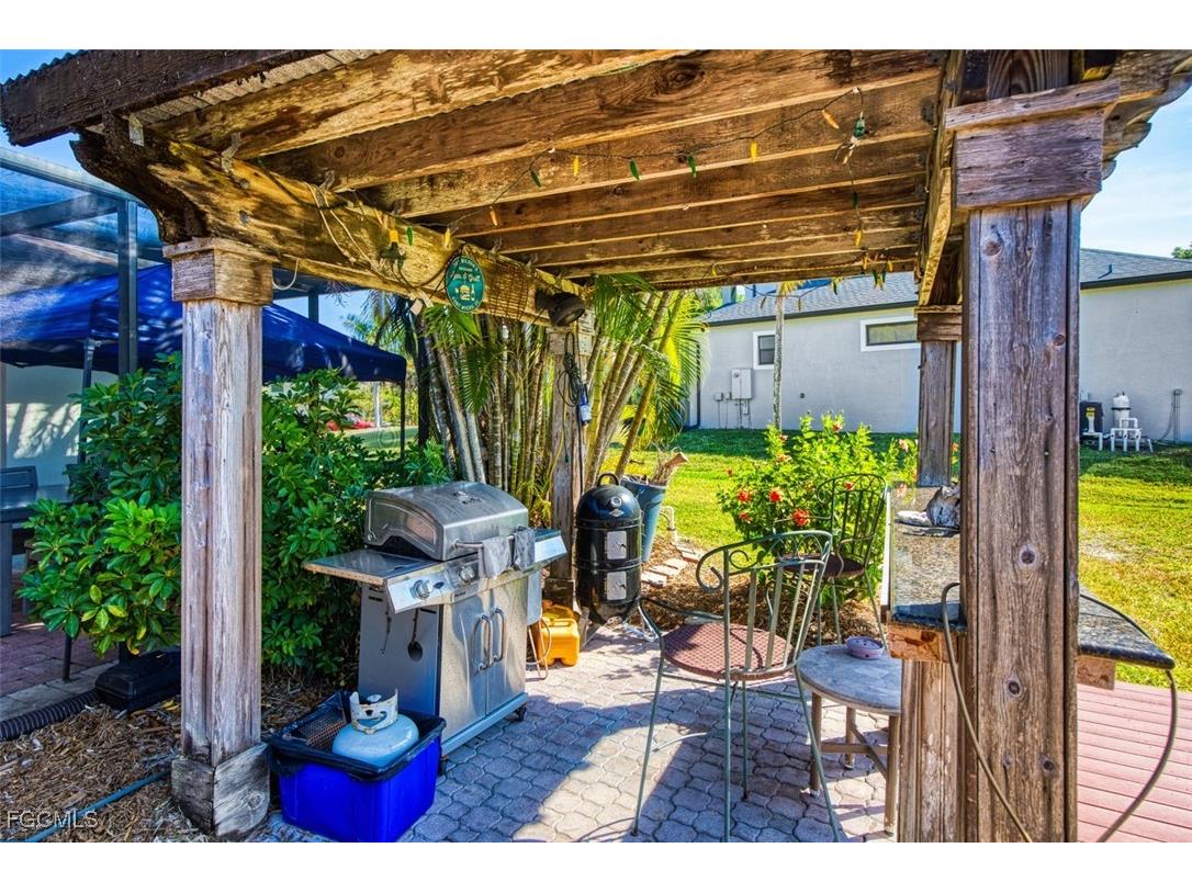 7275 Lake Drive Fort Myers FL 33908 2025024242 image34