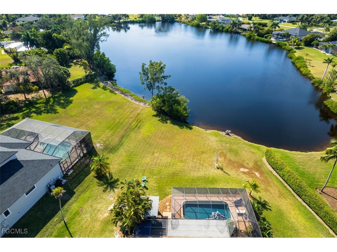 7275 Lake Drive Fort Myers FL 33908 2025024242 image38