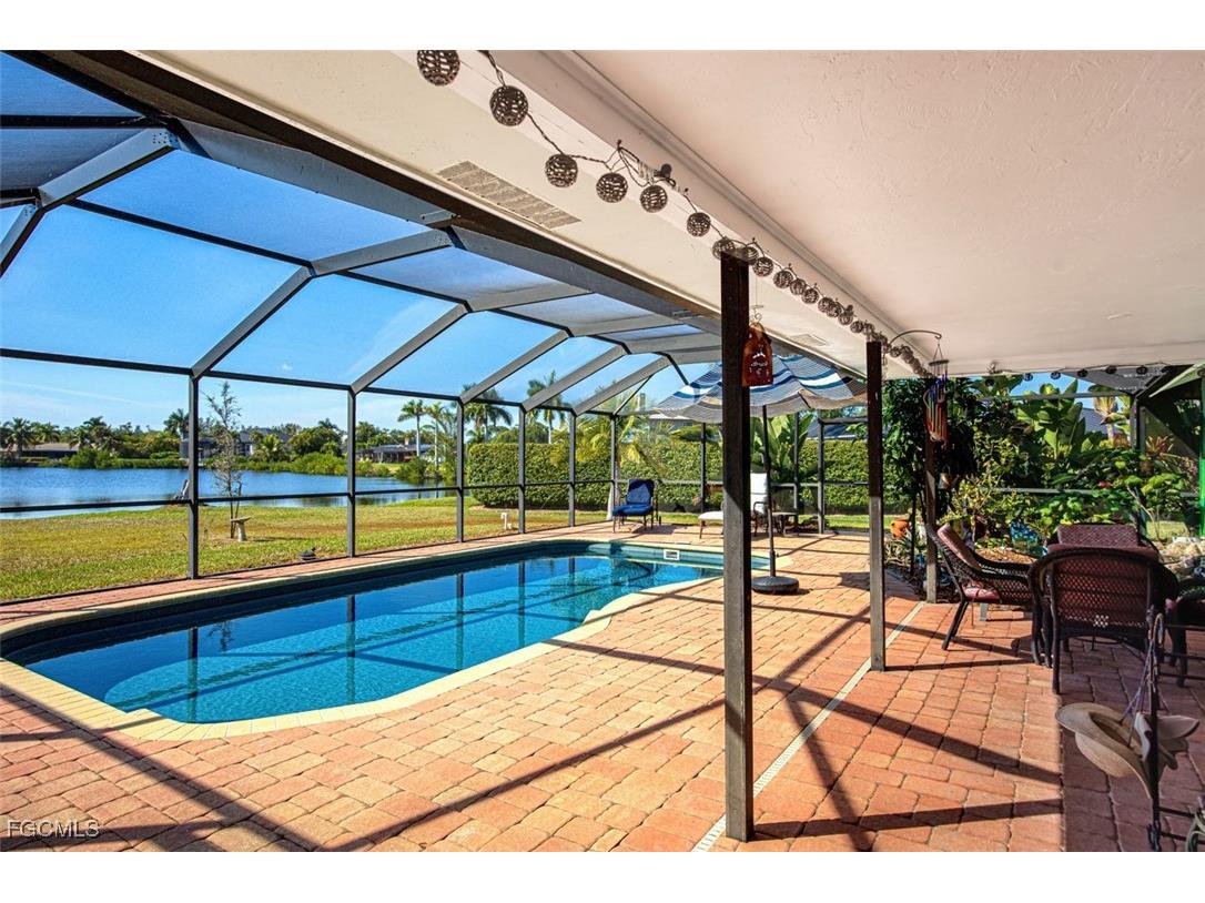 7275 Lake Drive Fort Myers FL 33908 2025024242 image6