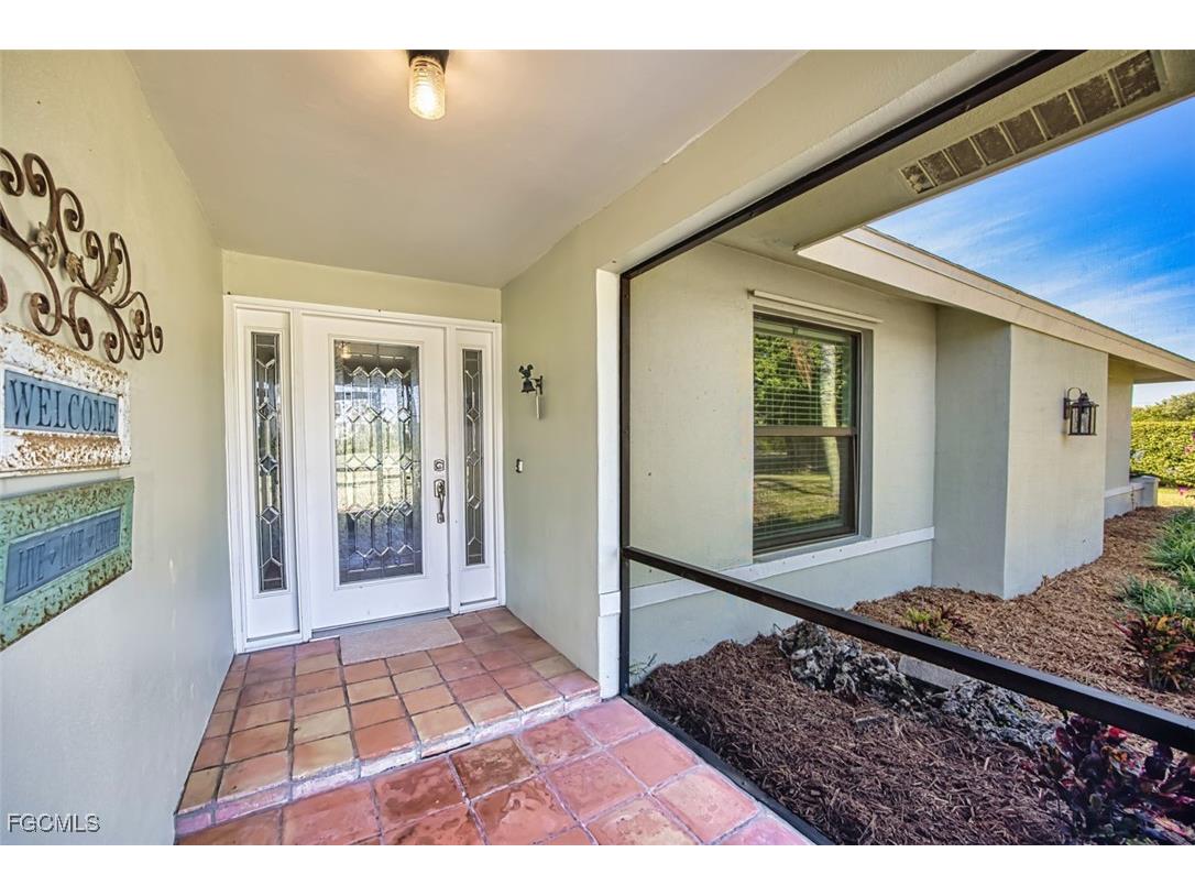 7275 Lake Drive Fort Myers FL 33908 2025024242 image7