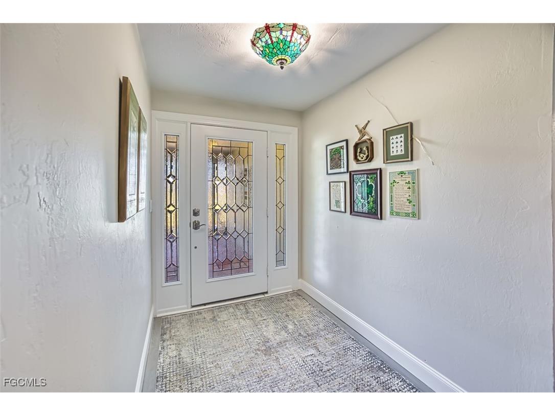 7275 Lake Drive Fort Myers FL 33908 2025024242 image8