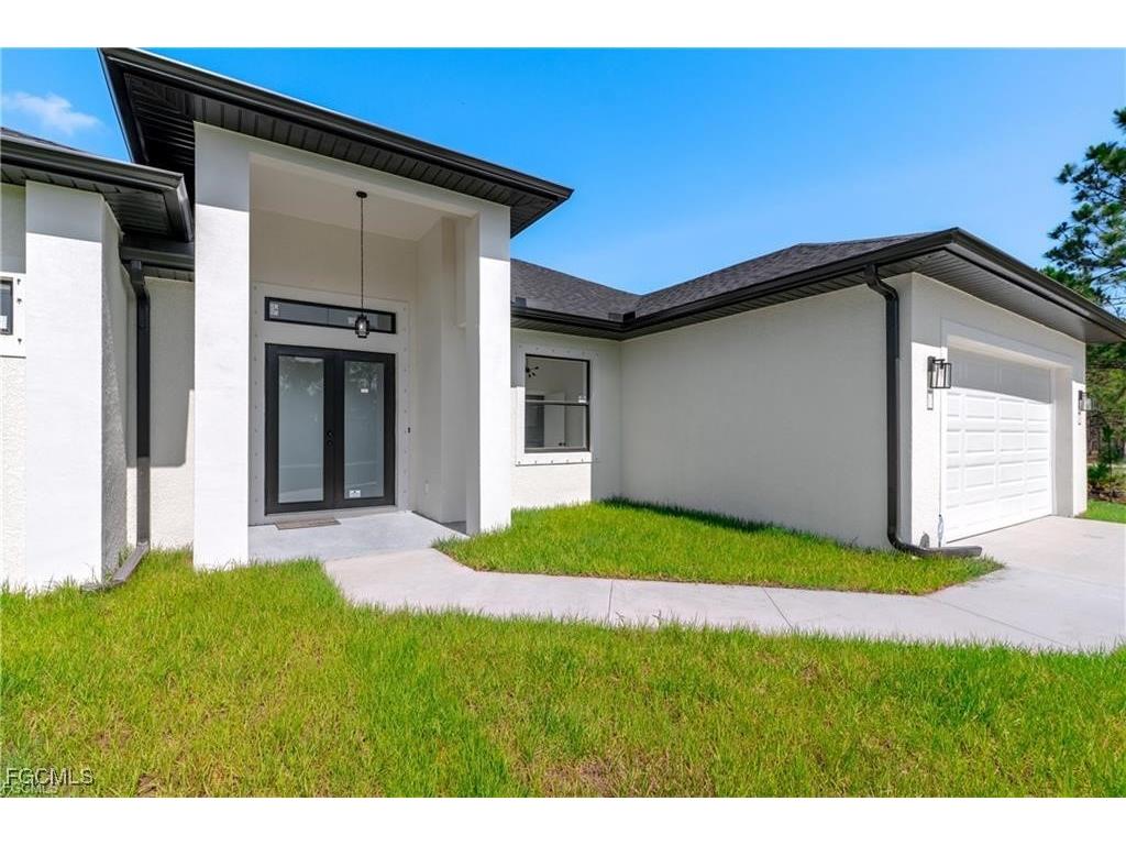 728 Andover Avenue S Lehigh Acres FL 33974 2025025030 image2