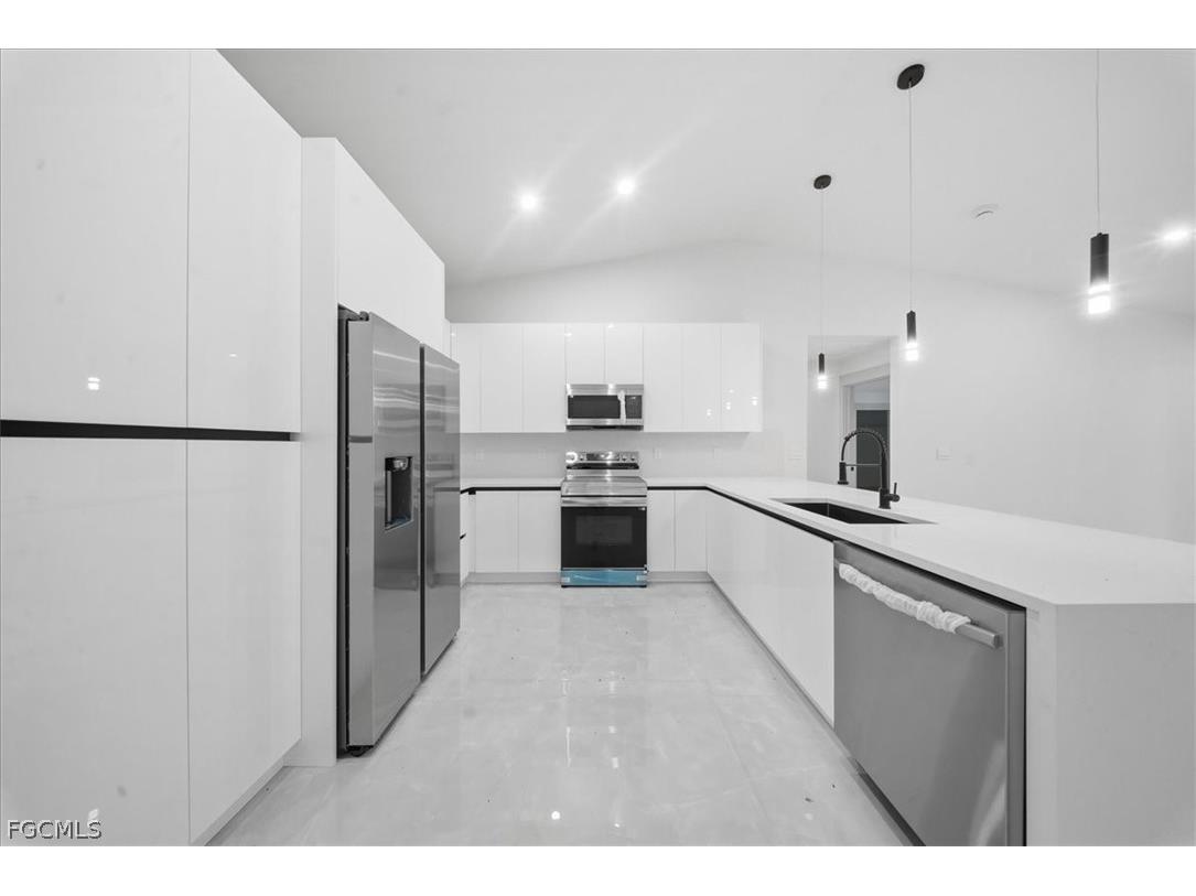 728 Brazos Street E Lehigh Acres FL 33974 2026002445 image9