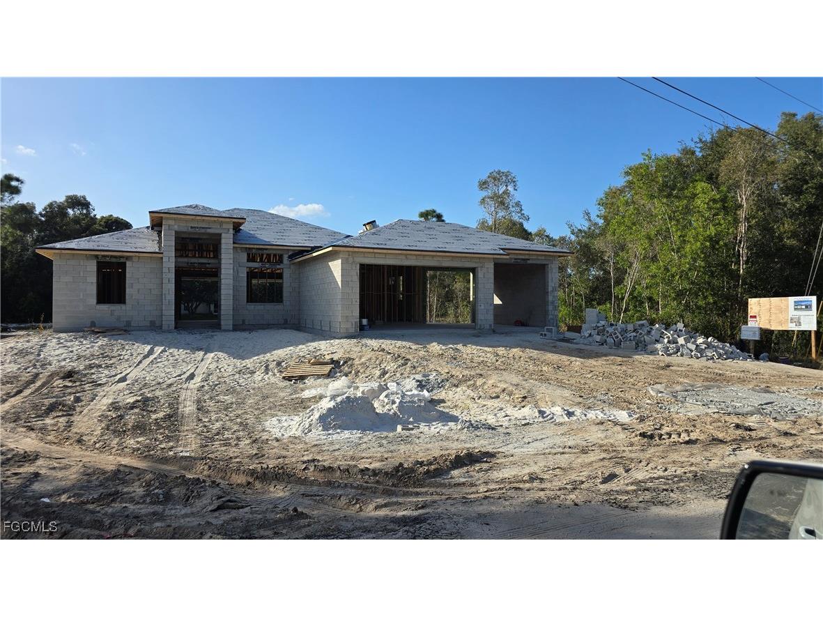 728 La Plata Avenue Lehigh Acres FL 33974 2025026026 image2