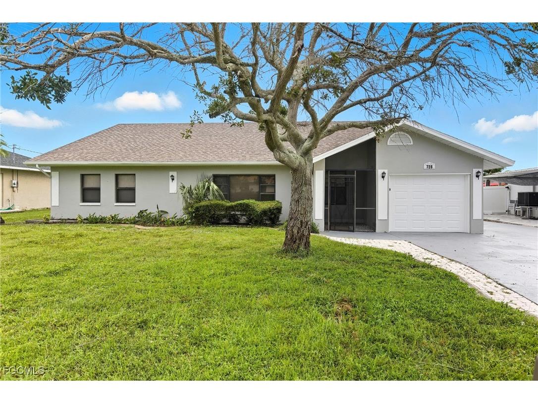 728 Tower Drive Cape Coral FL 33904 2025013834 image1