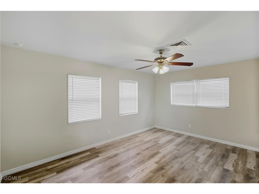 728 Tower Drive Cape Coral FL 33904 2025013834 image20