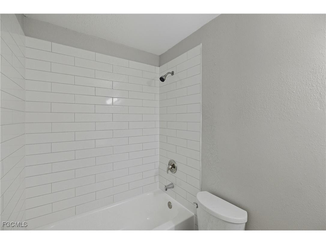 728 Tower Drive Cape Coral FL 33904 2025013834 image28