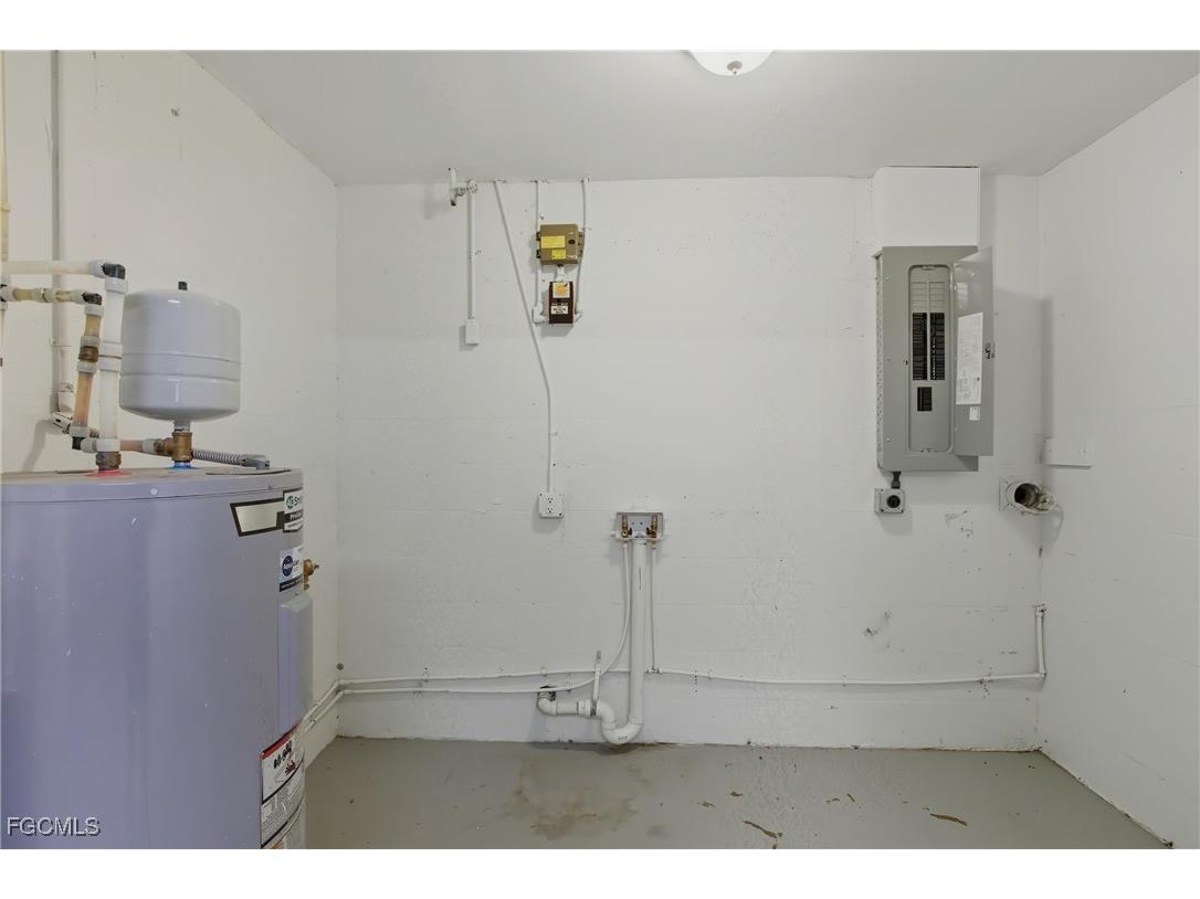 728 Tower Drive Cape Coral FL 33904 2025013834 image34