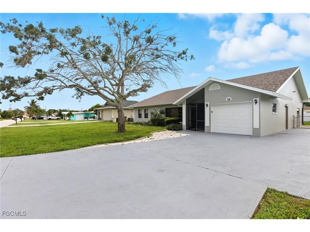 728 Tower Drive Cape Coral FL 33904 2025013834 image5