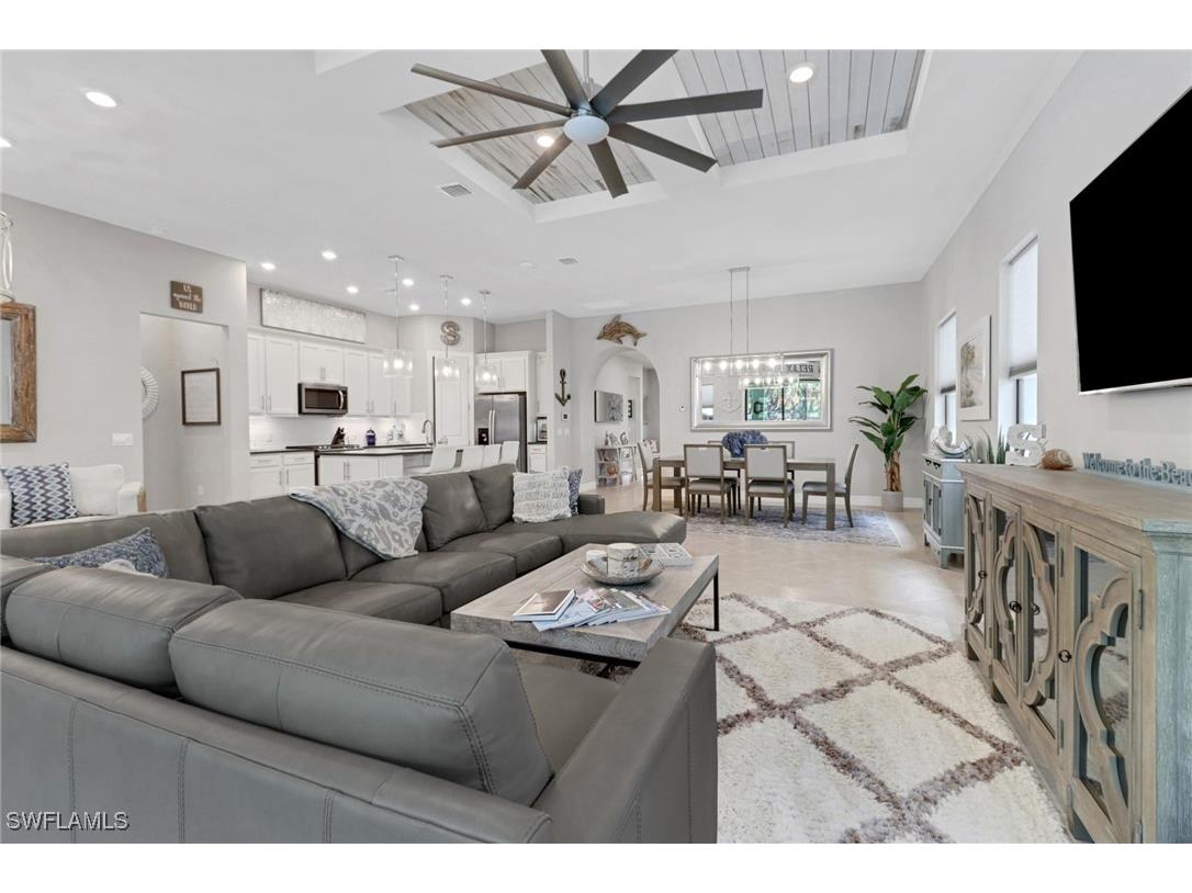 7289 Birchmore Street Naples FL 34109 225077650 image1