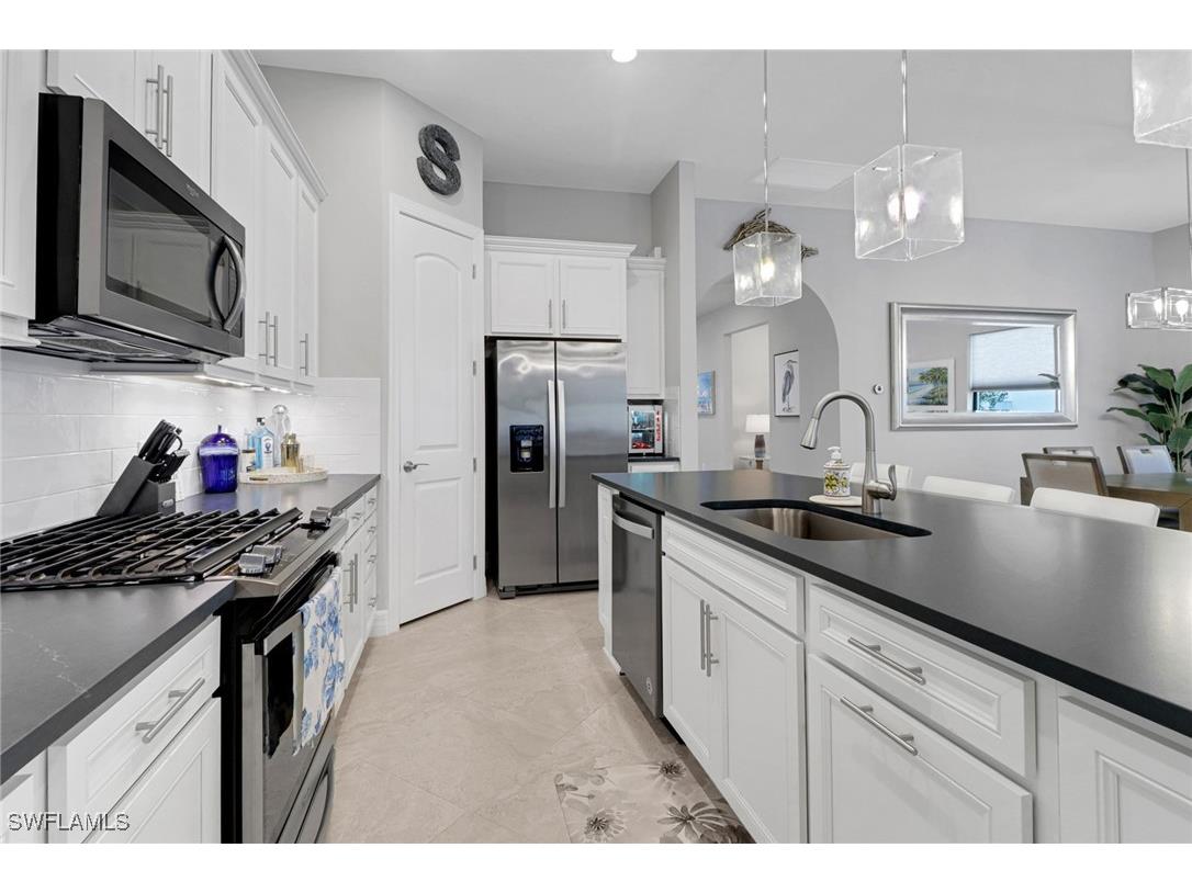 7289 Birchmore Street Naples FL 34109 225077650 image9