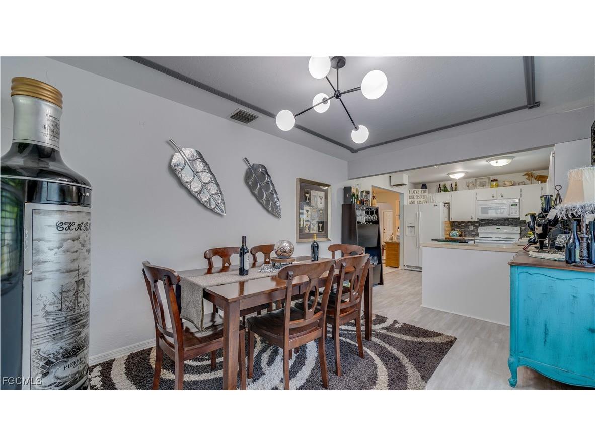 729 105th Avenue N Naples FL 34108 2025018981 image10