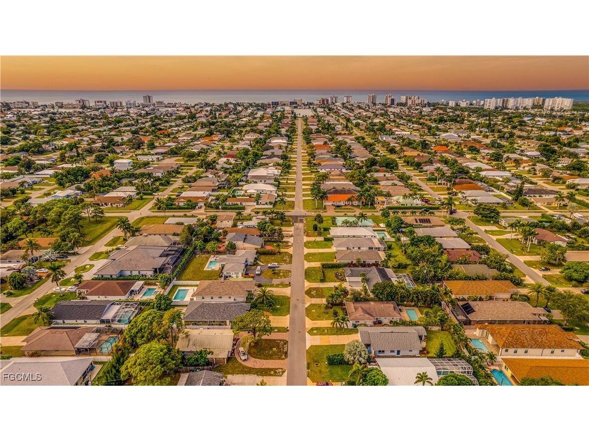 729 105th Avenue N Naples FL 34108 2025018981 image30