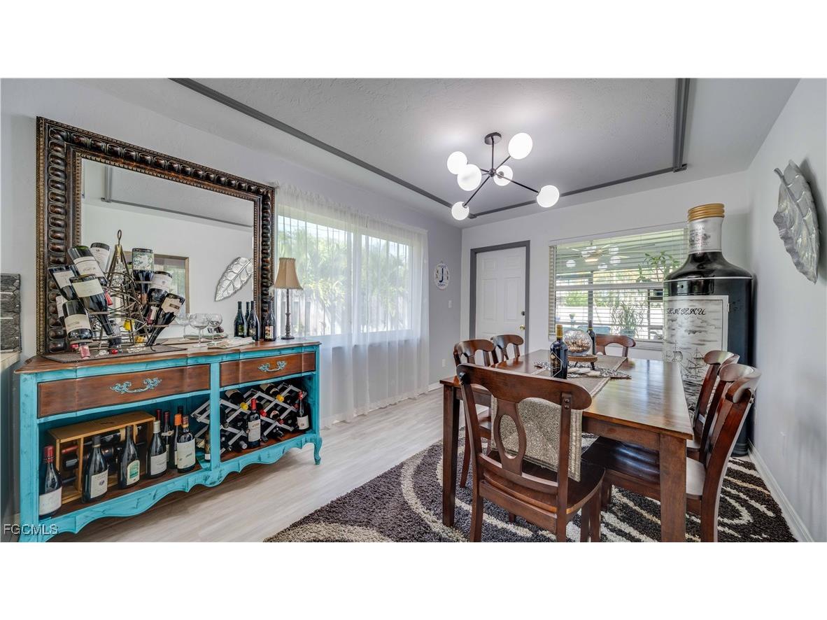 729 105th Avenue N Naples FL 34108 2025018981 image8