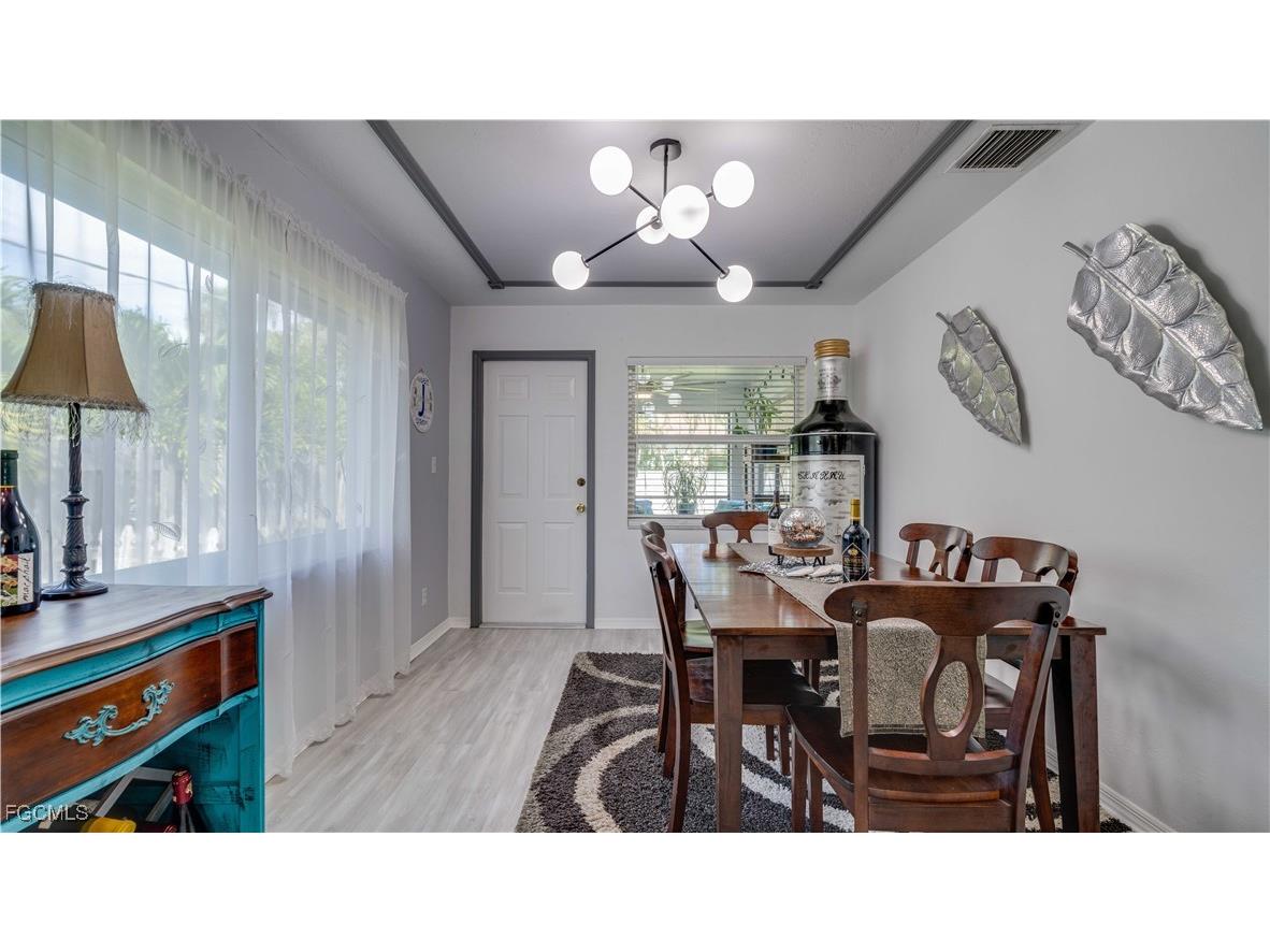 729 105th Avenue N Naples FL 34108 2025018981 image9