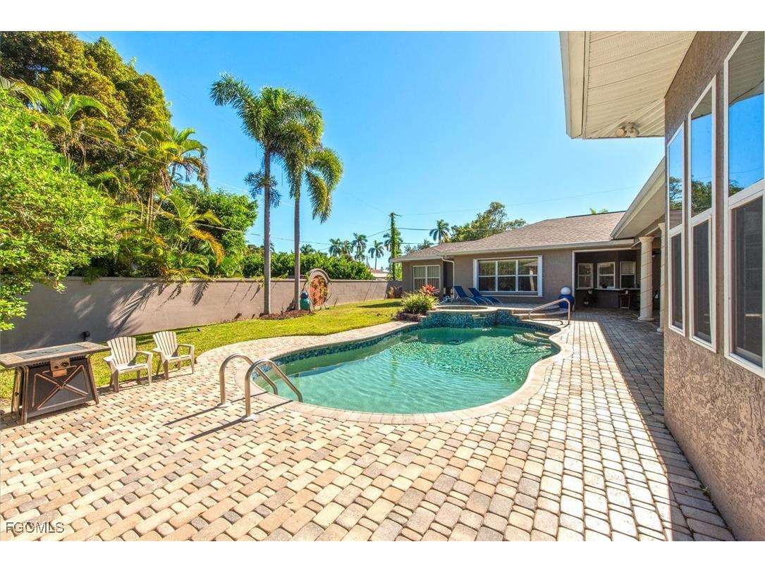 729 Dean Way Fort Myers FL 33919 2025015822 image11