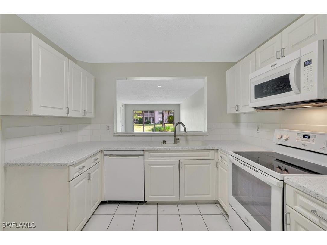 729 Landover Court #101 Naples FL 34104 225076697 image3