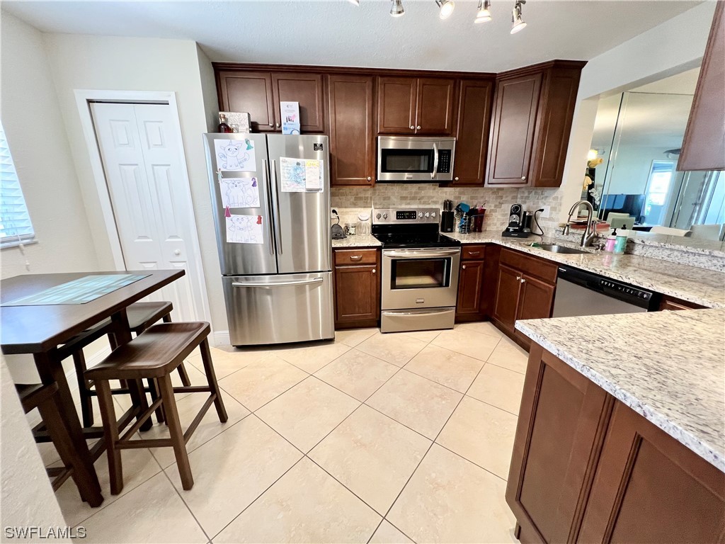 729 Landover Court #102 Naples FL 34104 223018522 image1