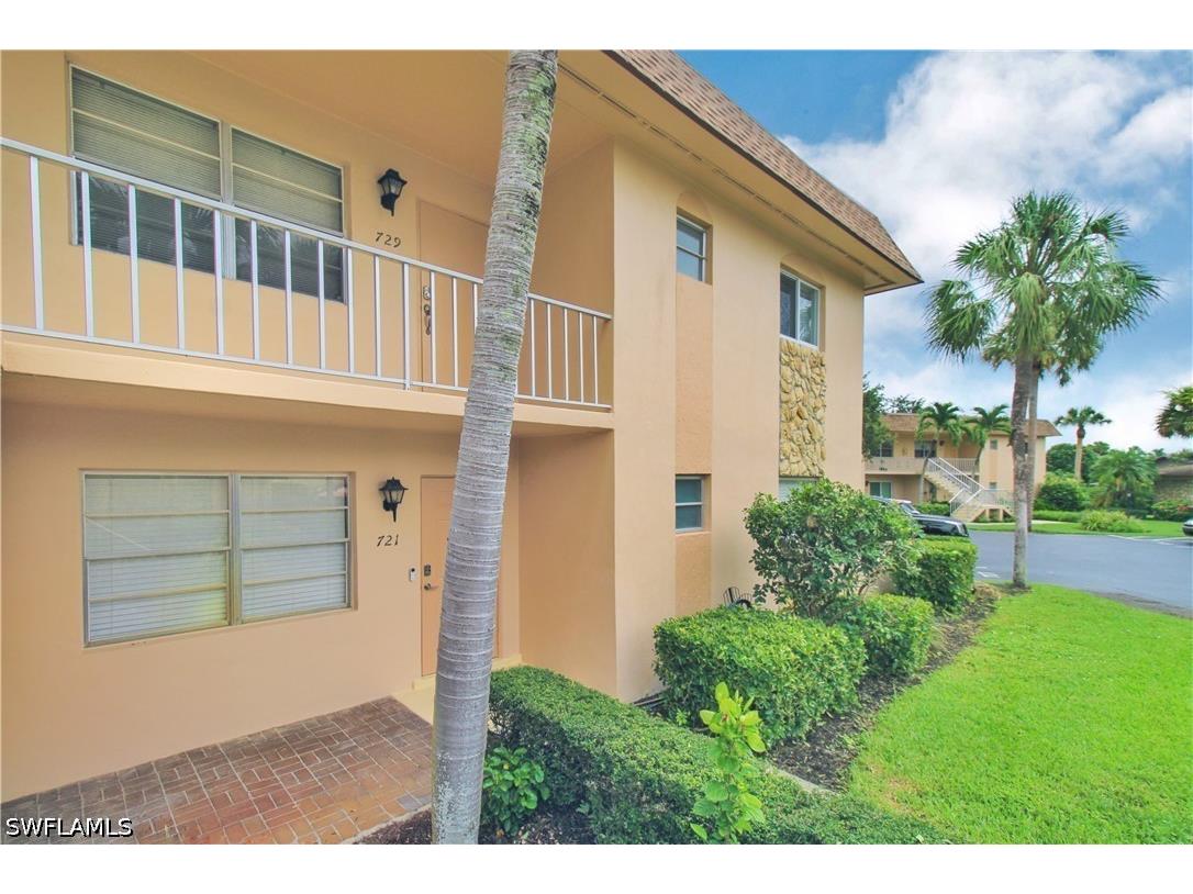 729 Palm View Drive #D4 Naples FL 34110 226018031 image2