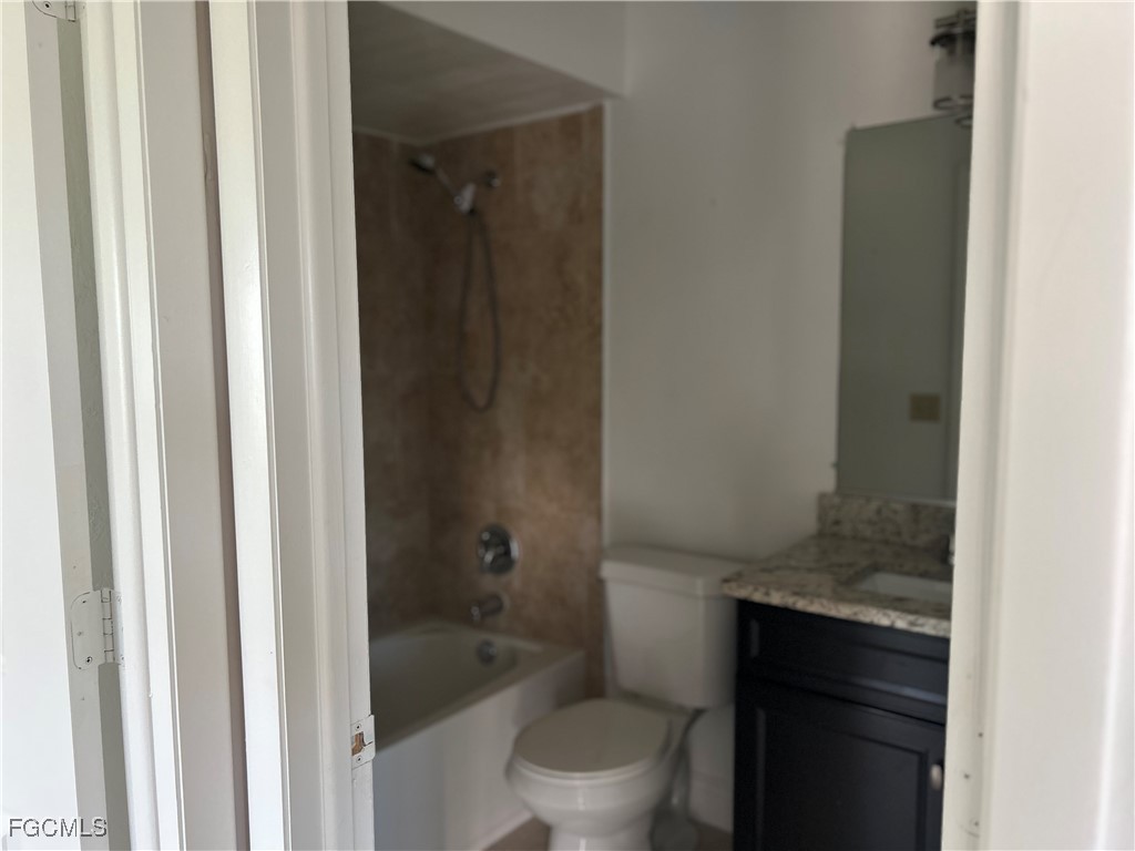 729 SW 46th Street Cape Coral FL 33914 2025005643 image15