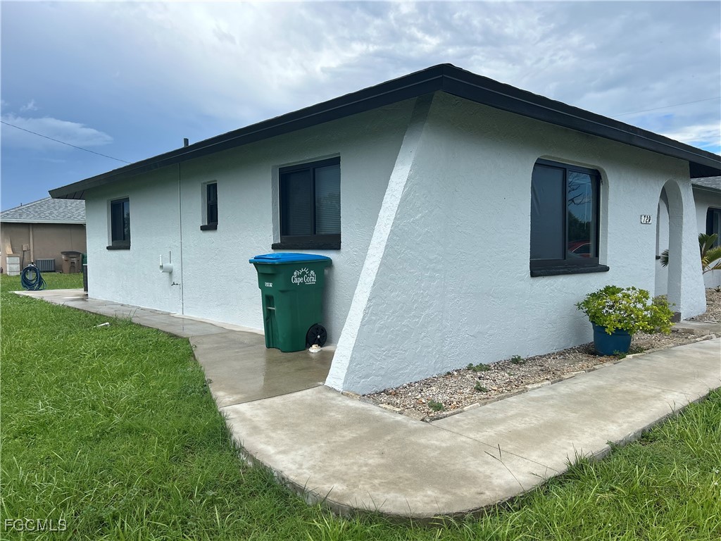 729 SW 46th Street Cape Coral FL 33914 2025005643 image2