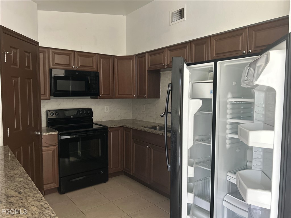 729 SW 46th Street Cape Coral FL 33914 2025005643 image8