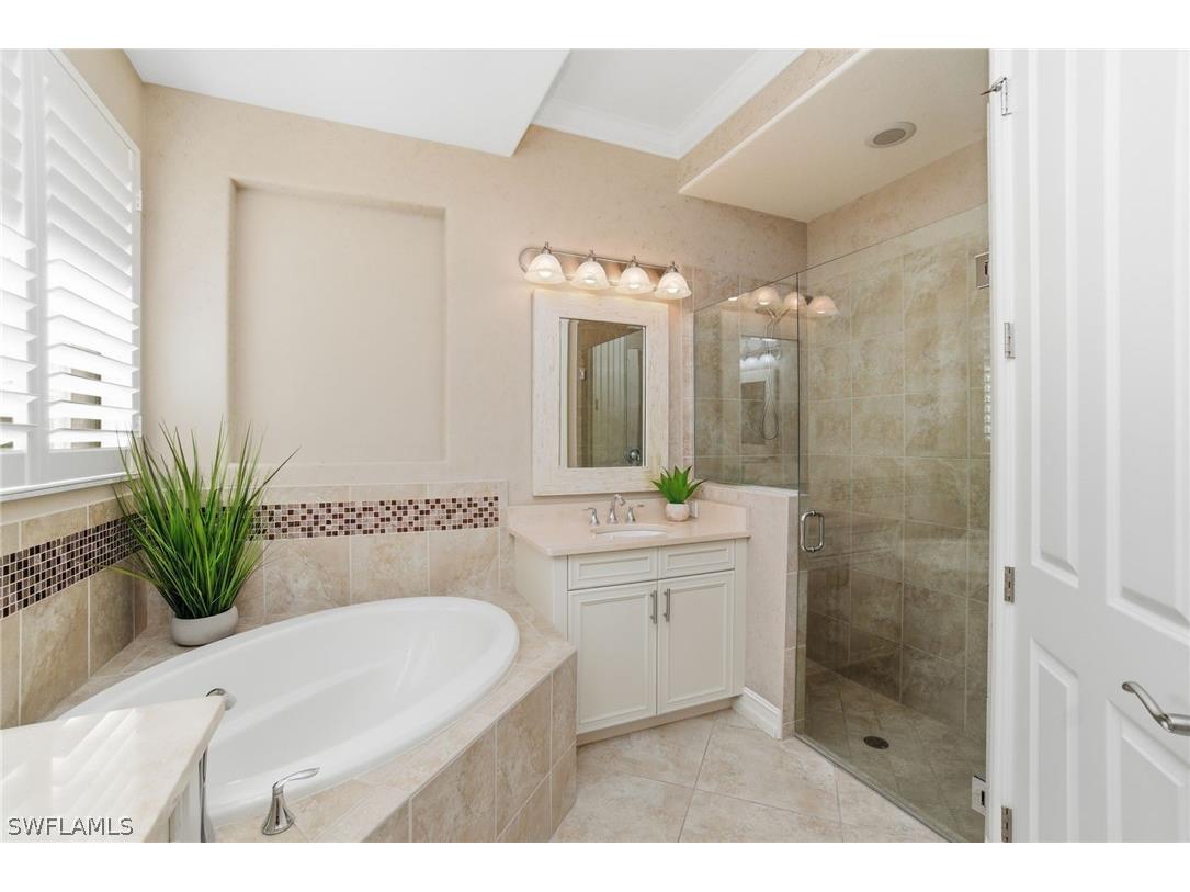 7291 Acorn Way Naples FL 34119 226007861 image14